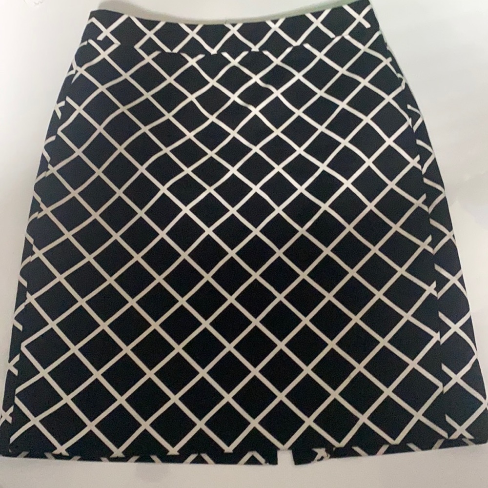 Banana Republic mini skirt Black & White Size 0